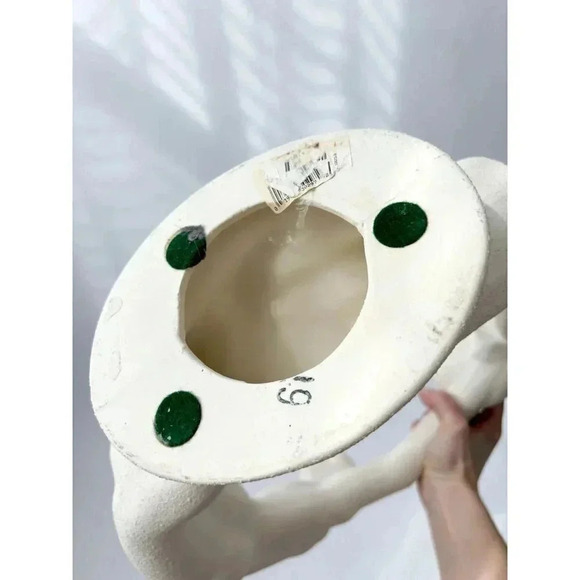 Vintage Midcentury Modern Haeger White Textured Cirlce of Love Eternity Figure - Picture 9 of 10